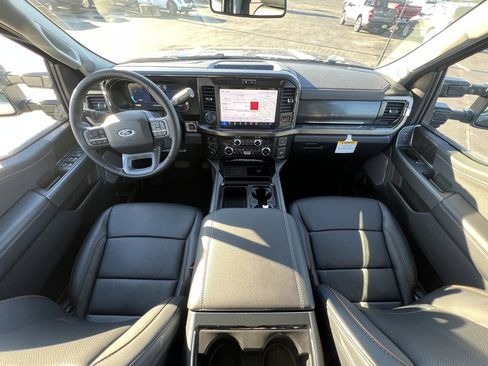 New 2026 Ford F450 Lariat w/ Lariat Premium Package image 22