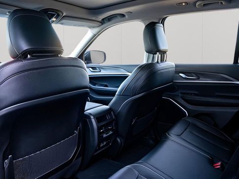 Used 2023 Jeep Grand Cherokee 4xe image 20