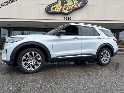 Used 2026 Ford Explorer Platinum AWD/4WD image 20