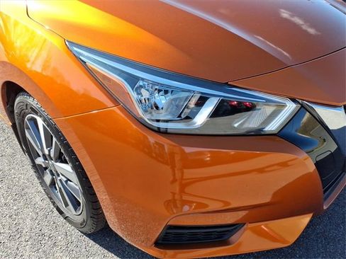 Used 2020 Nissan Versa SV image 3