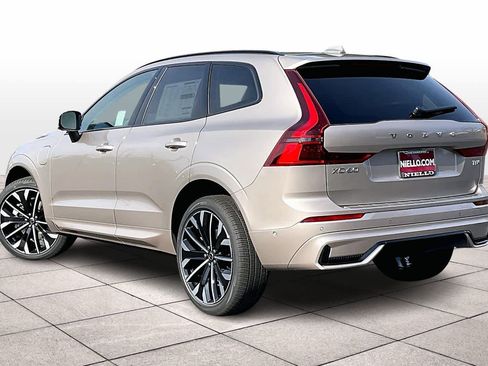 New 2026 Volvo XC60 T8 Ultra w/ Protection Package Premier image 3
