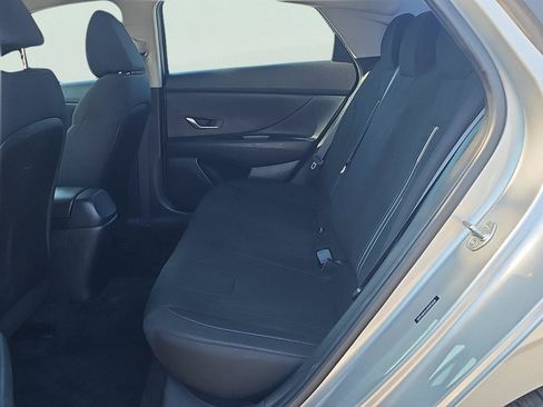 Used 2022 Hyundai Elantra SEL w/ Cargo Package FWD image 23