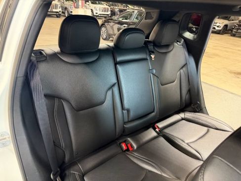 Used 2025 Jeep Compass Limited AWD/4WD image 30