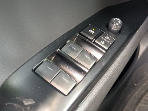 Used 2025 Toyota Camry LE FWD image 19