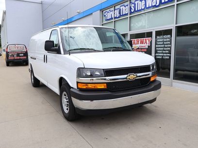 New 2026 Chevrolet Express 3500 Extended w/ Driver Convenience Package