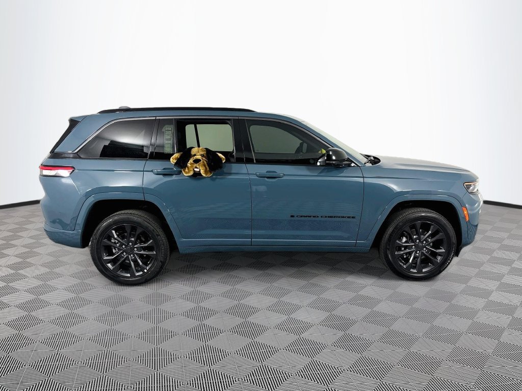 New 2026 Jeep Grand Cherokee Limited AWD/4WD image 6