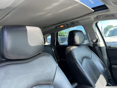 Used 2013 Cadillac SRX Premium AWD/4WD image 17