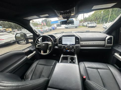 Used 2022 Ford F350 Lariat w/ Lariat Ultimate Package AWD/4WD image 18