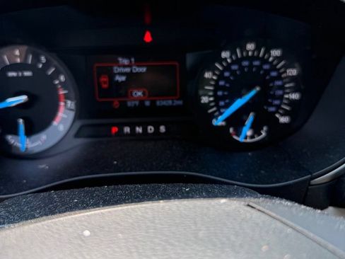 Used 2018 Ford Fusion SE FWD image 10