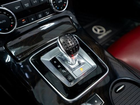 Used 2017 Mercedes-Benz SLC 43 AMG w/ Premium 3 Package image 46