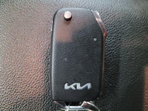 Used 2023 Kia Forte LXS w/ LXS Technology Package image 32