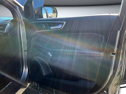 Used 2024 Ford Edge ST-Line image 26