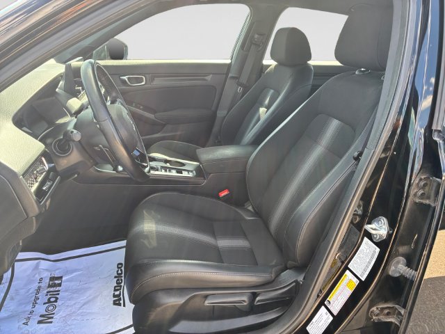 Used 2025 Honda Civic Sport image 11