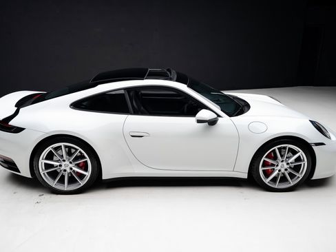 Used 2020 Porsche 911 Carrera 4S image 34