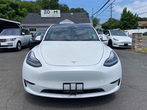 Used 2023 Tesla Model Y Long Range AWD/4WD image 9