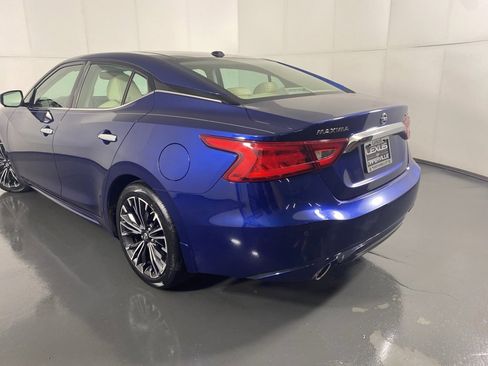 Used 2016 Nissan Maxima Platinum image 9