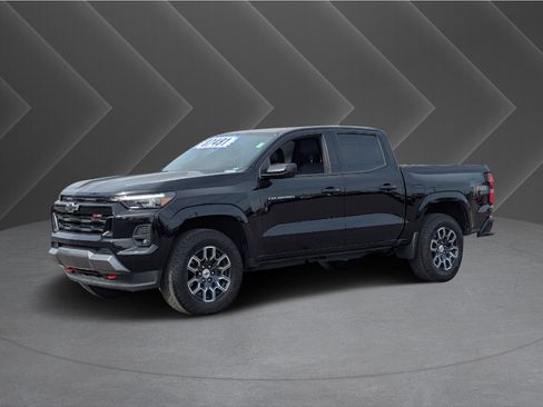 Certified 2024 Chevrolet Colorado Z71 w/ Z71 Convenience Package 2 image 32
