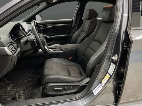 Used 2020 Honda Accord Sport image 4