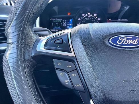 Used 2020 Ford Edge SEL FWD image 19