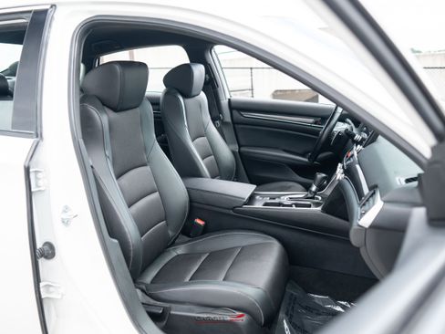 Used 2022 Honda Accord Sport image 17