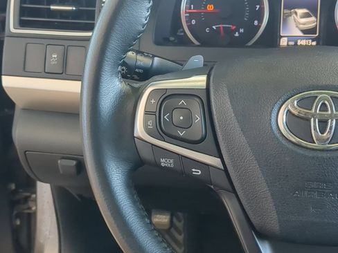 Used 2016 Toyota Camry SE w/ Moonroof Package FWD image 17