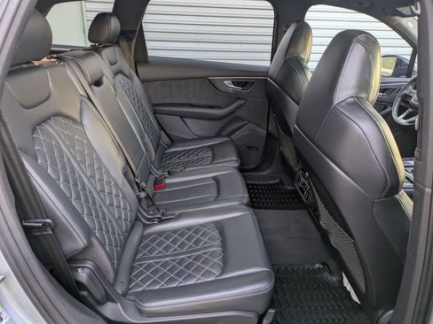 Used 2020 Audi SQ7 Premium Plus w/ SQ7 Black Optic Package image 33