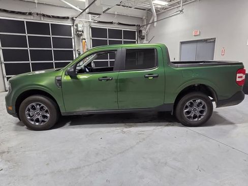 Used 2025 Ford Maverick XLT w/ Equipment Group 302A AWD/4WD image 4