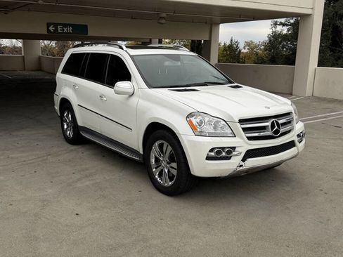 Used 2010 Mercedes-Benz GL 450 4MATIC image 21