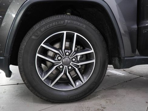 Used 2019 Jeep Grand Cherokee Limited w/ Luxury Group II AWD/4WD image 29