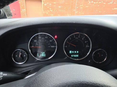 Used 2013 Jeep Wrangler Unlimited Sport AWD/4WD image 35