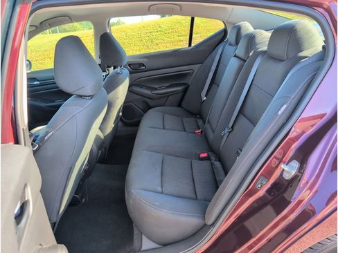 Used 2024 Nissan Altima 2.5 SV image 28