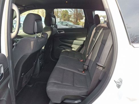 Used 2019 Jeep Grand Cherokee Laredo image 10