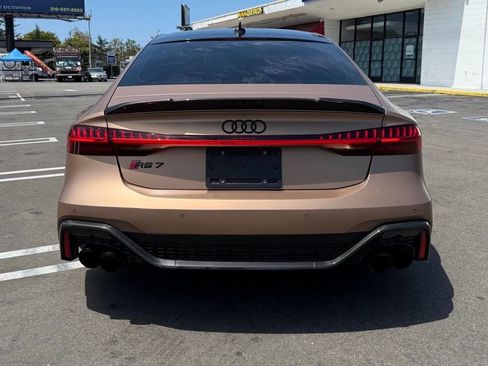 Used 2021 Audi RS 7 Sportback w/ Carbon Optic Package image 8