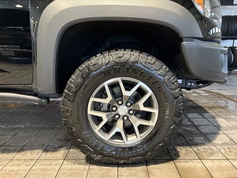 Used 2020 Chevrolet Colorado ZR2 w/ Colorado ZR2 Bison Edition image 12