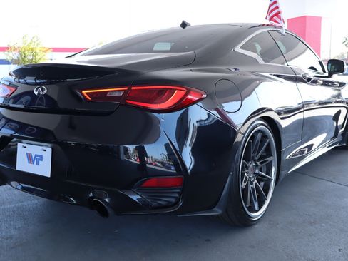 Used 2017 INFINITI Q60 3.0t w/ Premium Plus Package 3.0T image 5