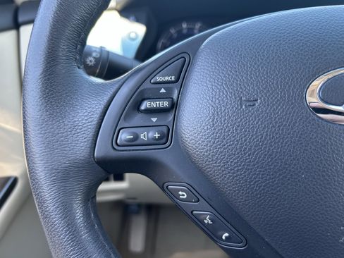 Used 2017 INFINITI QX50 AWD w/ Premium Plus Package image 18