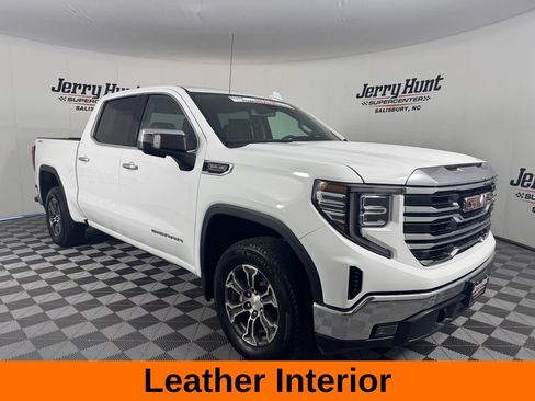 Used 2025 GMC Sierra 1500 SLT AWD/4WD image 6