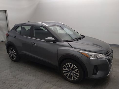 Used 2023 Nissan Kicks SV FWD image 11