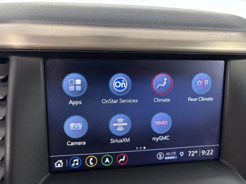 Used 2022 GMC Acadia Denali w/ Denali Ultimate Package AWD/4WD image 21