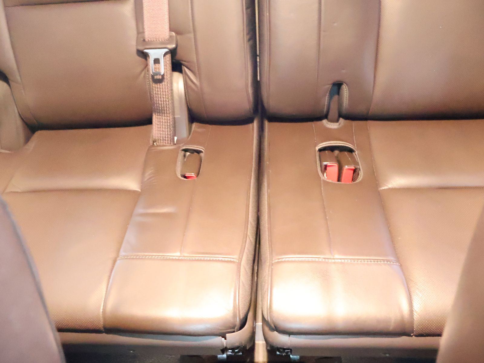 Used 2014 Cadillac Escalade Platinum AWD/4WD image 48