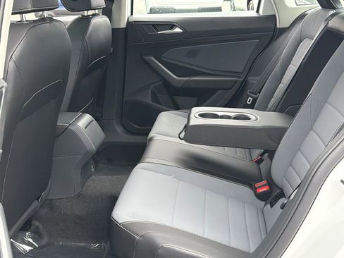 New 2026 Volkswagen Jetta SE FWD image 19
