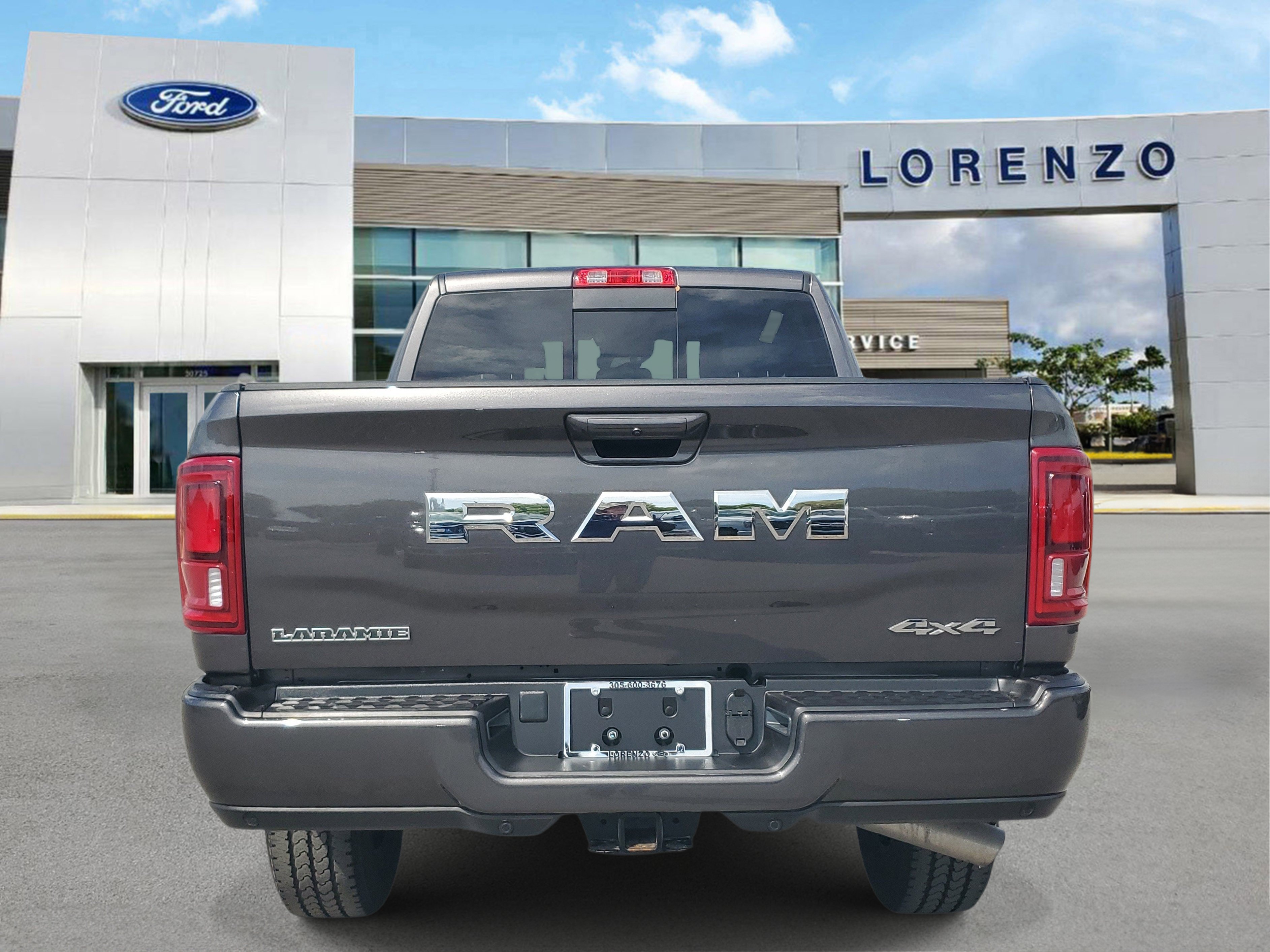 Used 2026 RAM 2500 Laramie AWD/4WD image 6