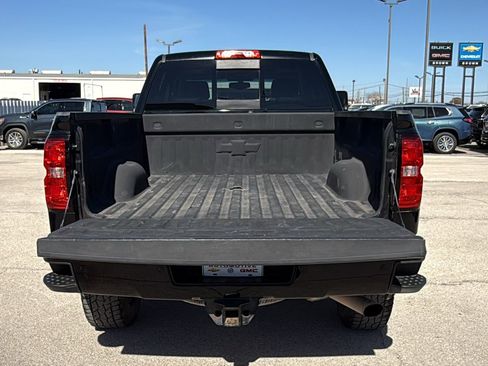 Used 2019 Chevrolet Silverado 2500 LTZ w/ Midnight Edition image 25