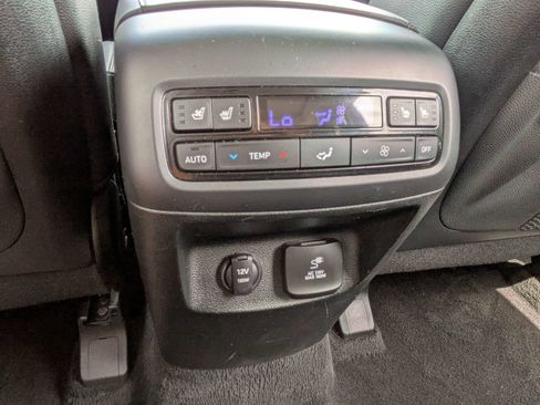 Used 2023 Hyundai Palisade Limited FWD image 20