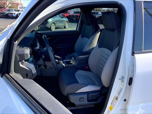 Used 2024 Toyota Tacoma TRD Off-Road image 7