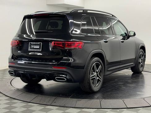 Used 2021 Mercedes-Benz GLB 250 image 10