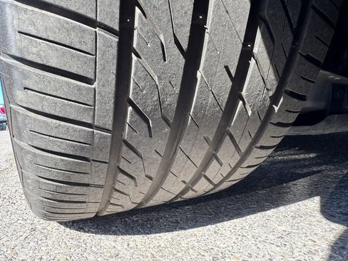 Used 2020 Porsche Taycan 4S image 10