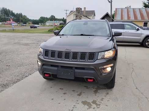 Used 2020 Jeep Compass Trailhawk AWD/4WD image 4