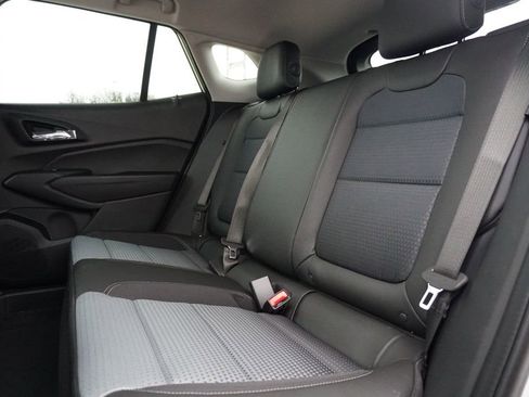 New 2026 Chevrolet Trax LT w/ Sunroof Package image 20