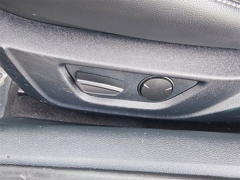 Used 2023 Ford Mustang Premium image 19